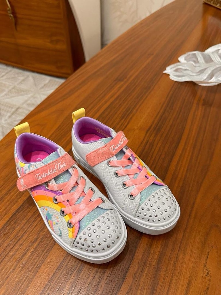 Skechers Twinkle Toes ışıklı çocuk ayakkabısı 31 numara - 2