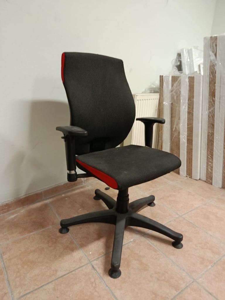 KLAS OFİS ÜSKÜDAR SİYAH-KIRMIZI DETAYLI SABİT ÇALIŞMA SANDALYESİ - 2