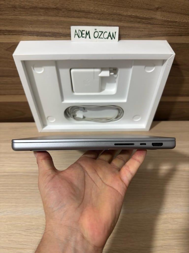 MacBook Pro / M1 Pro / 14 inç / 16 GB Ram / 512 GB Ssd - 6