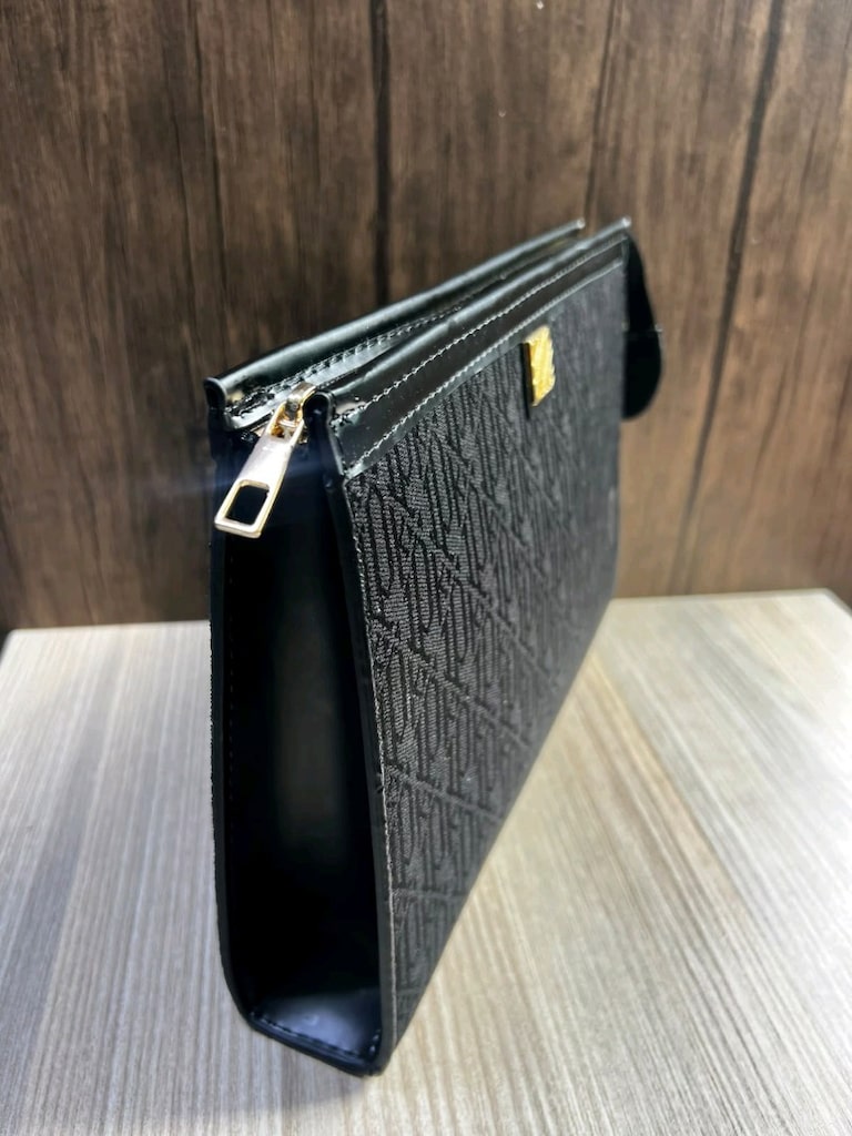clutch canta — görsel 2/3