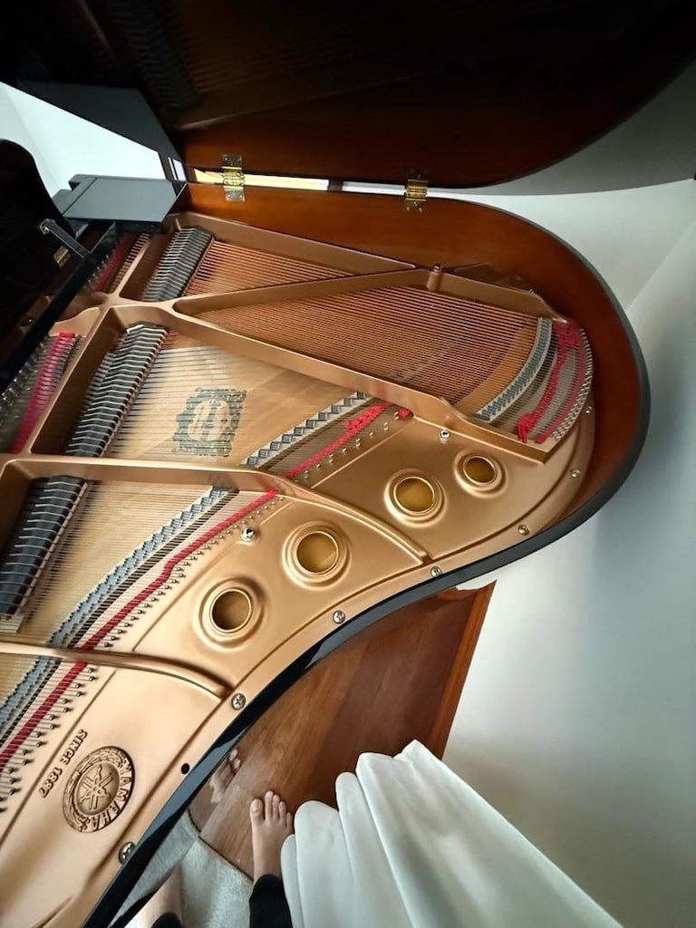 Yamaha GB1K Kuyruklu Piyano Parlak Siyah 2013 - 6