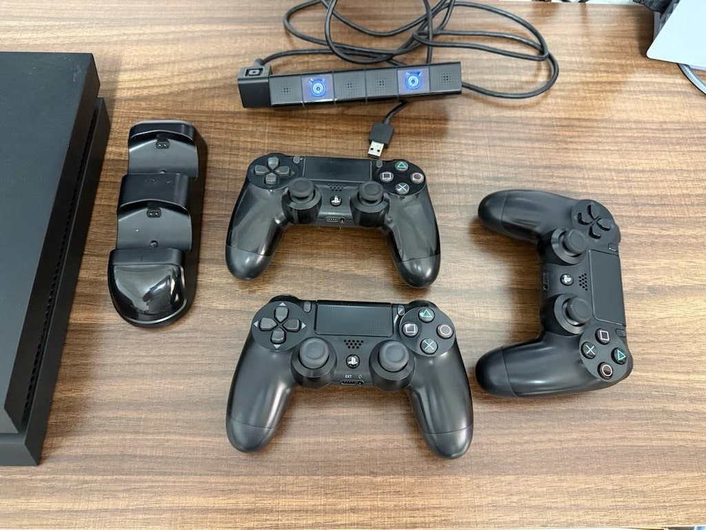 Playstation 4 fat kasa - 3 kollu - 3