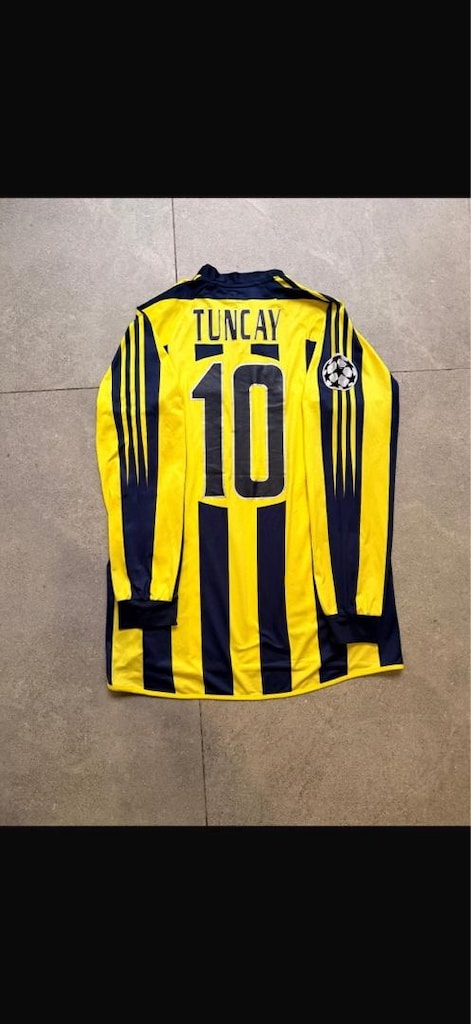 Tuncay Şanlı Maç forması