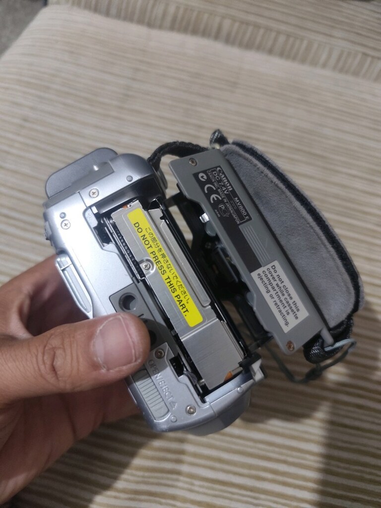 CANON KAMERA - 10