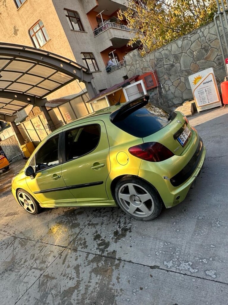 Peugeot 207 - 9