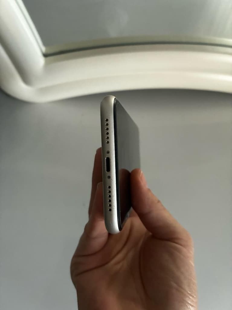 iPhone 11 - 3