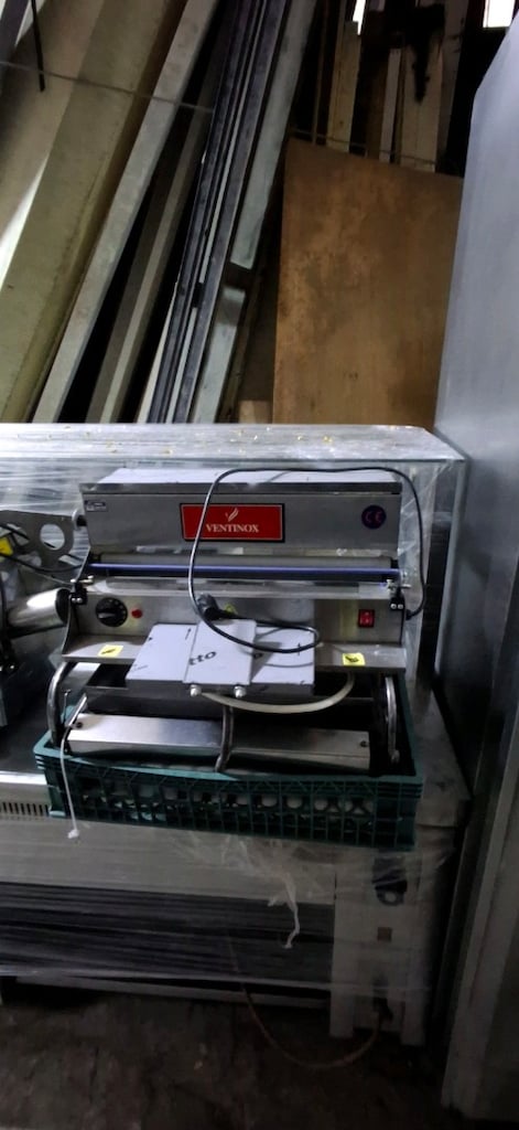 Veninox Makine streç makinası elektirikli streç makinası yeni gibi Ce - 2
