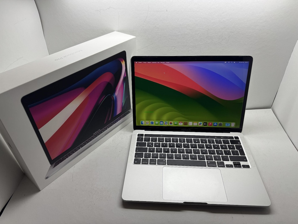 MACBOOK PRO BARLI 2020 M1 İŞLEMCİ 256 NVME 8 GB RAM - 4