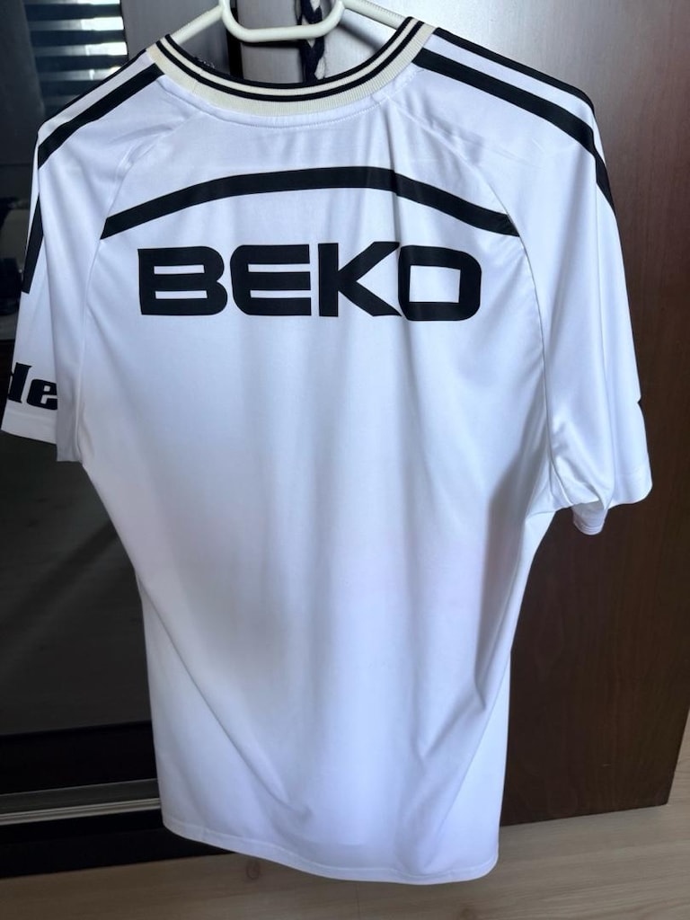 Adidas bjk eski sezon formaları - 8