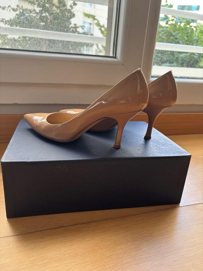 stiletto - 3
