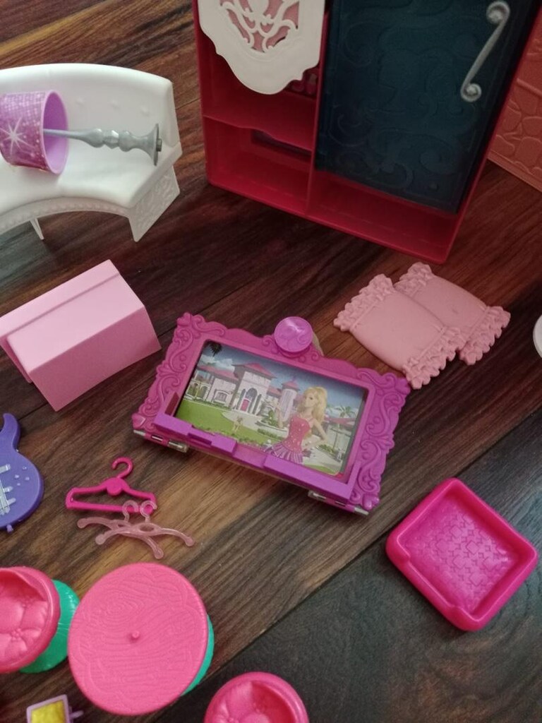Barbie Evi (Eşyalı) - 16