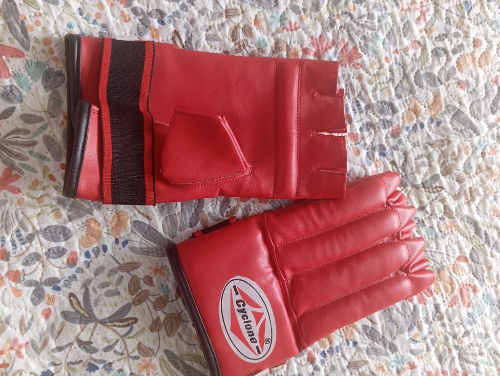 Boks Eldiveni Cyclone - 2