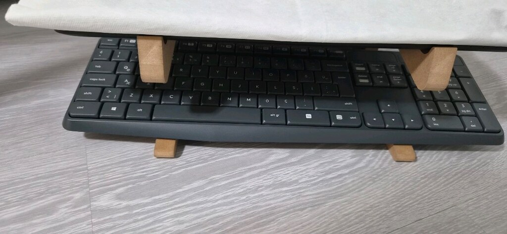 Laptop Yükseltici Stand – Sağlam ve Temiz - 6