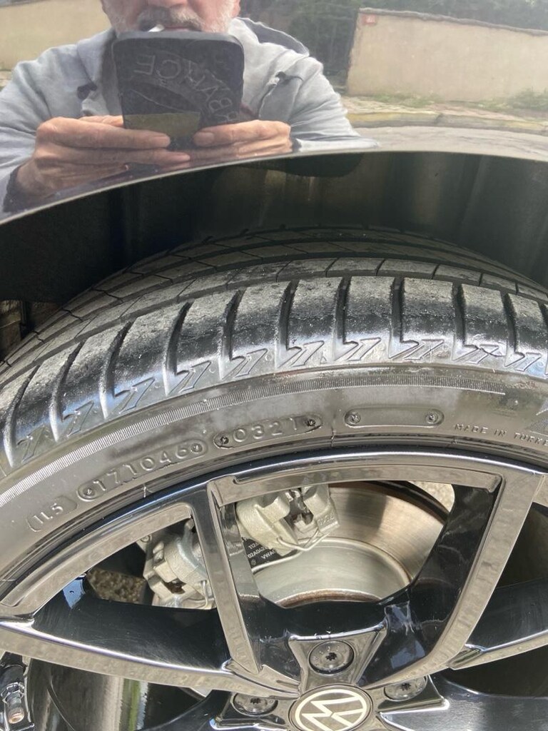 Bridgestone T005 225/40/18 lastik takımı - 6