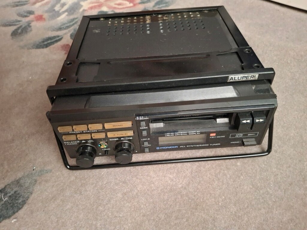 PIONEER KEH-4030 OTO RADYO-TEYP İ - 6