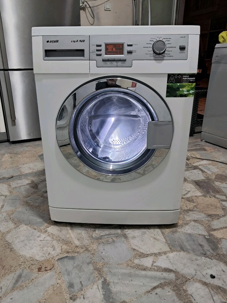 sıfır gibi arcelik 8kloluk camaşır makinesi 8.500tl - 8