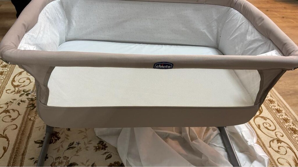 chicco next to me - 5