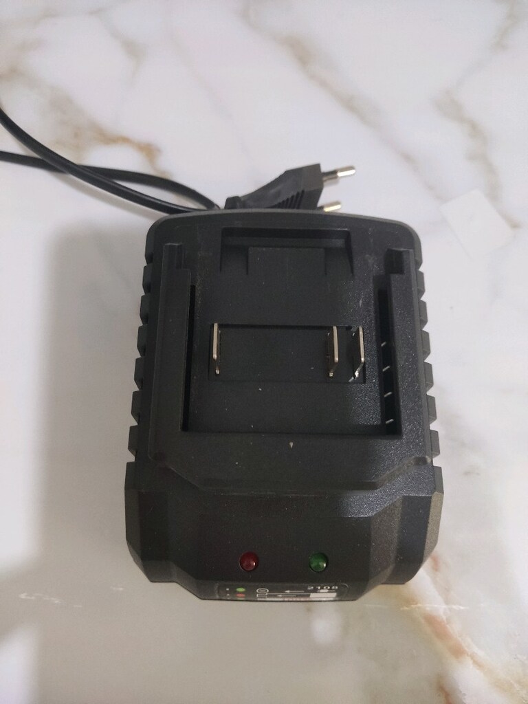 21 volt asuur dewrek haktaş hepsine uygun - 2