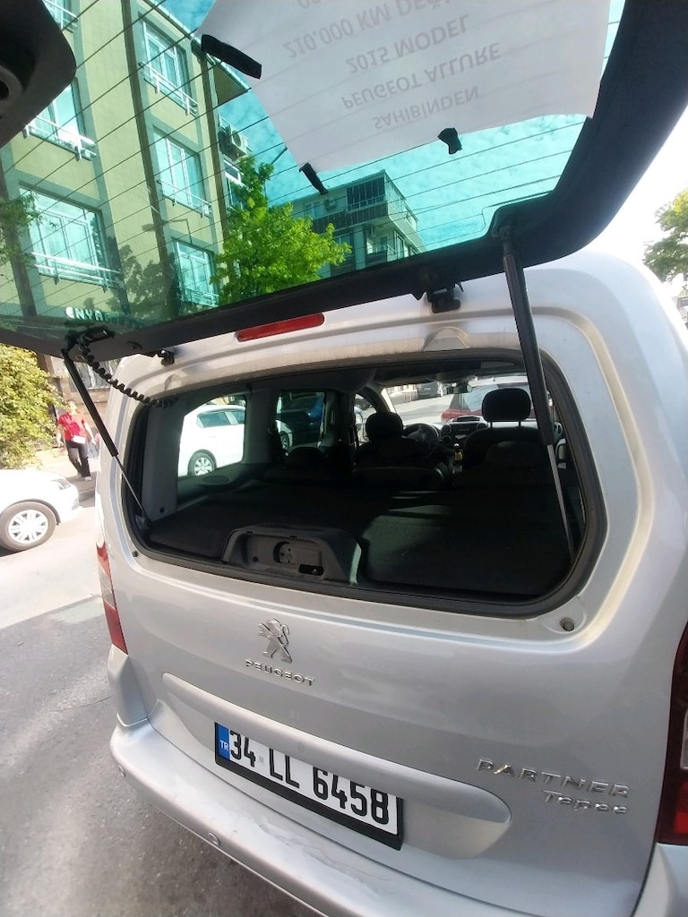 PEUGEOT PARTNER ALLURE 1.6 HDI - 13