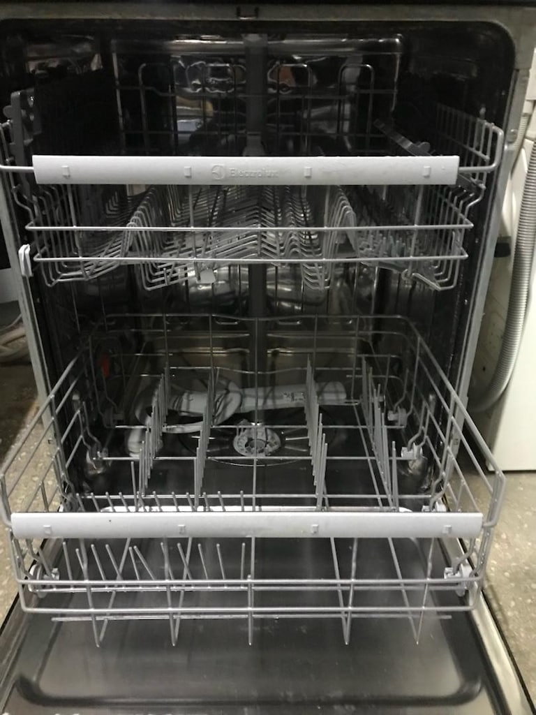 Electrolux siyah bulaşık makinesi - 3