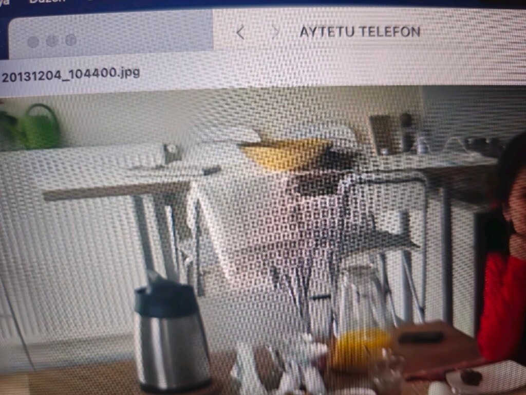 IKEA UTBY bar masası ve sandalyeleri - 4