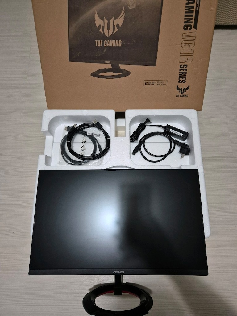 Asus TUF Gaming 23.8" 165Hz 1ms FreeSync Full HD IPS Monitör - 4