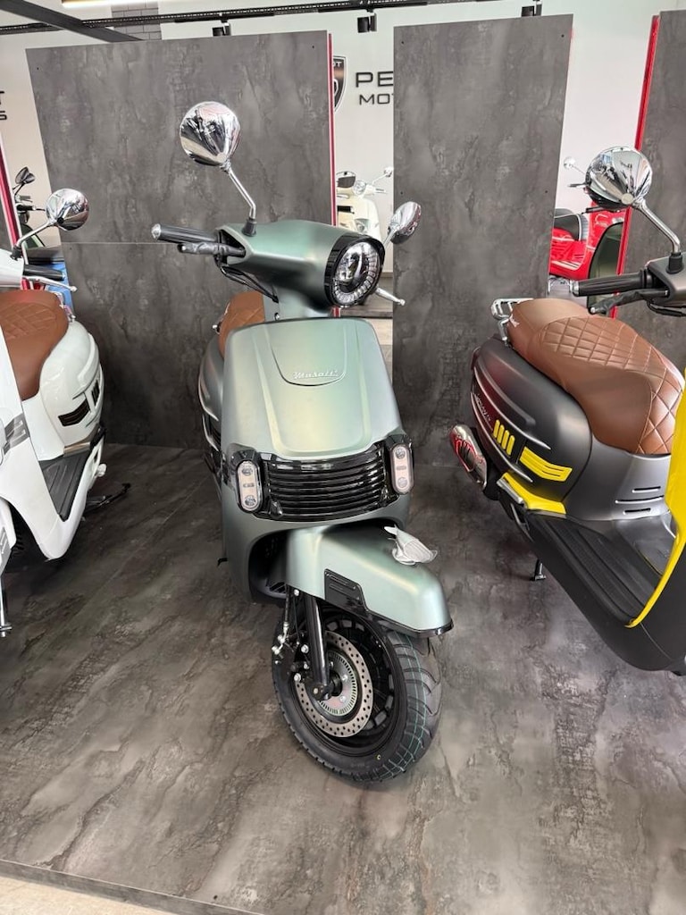 TEMİZ SAHİBİNDEN VİTRİNDE SIFIR AYARINDA 550 KM KULLANIMLI - 4