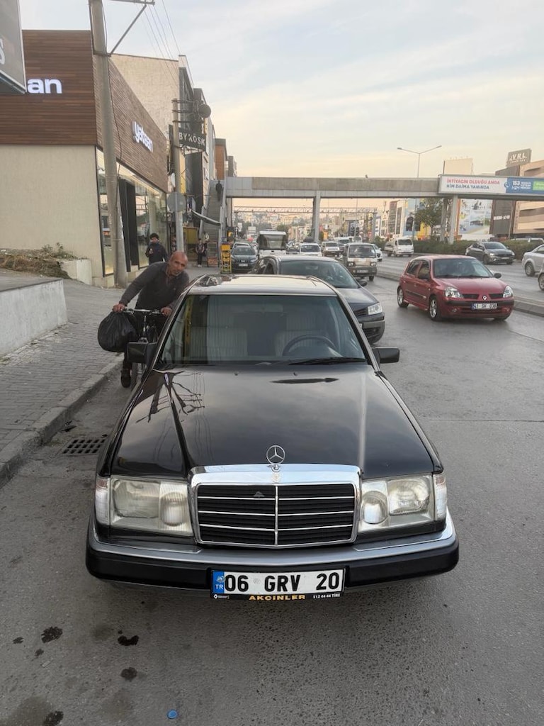 Mercedes 200e - 2