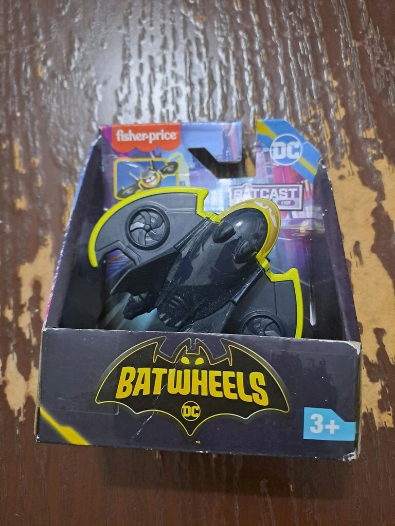 7 adet çeşitli renklerde batman oyuncak - 8