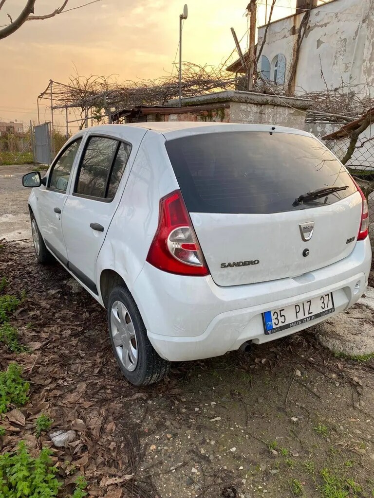 Dacia Sandero - 5