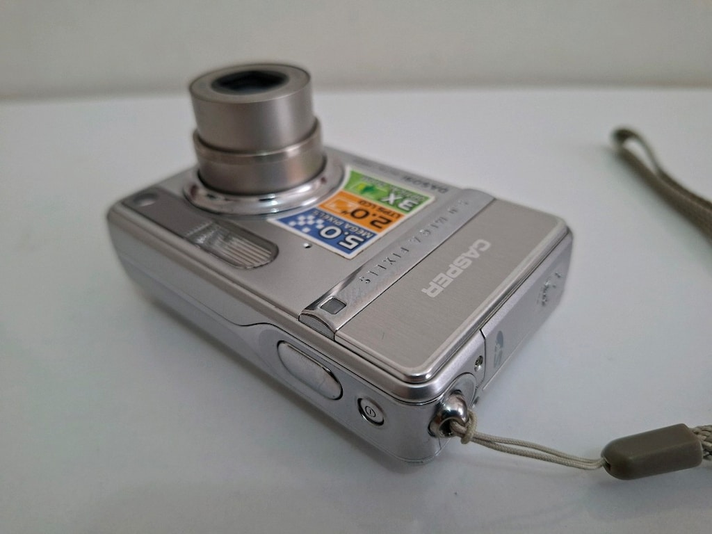 Casper DA-5091Dijital Fotoğraf Makinesi 5.0 Megapiksel 3x Zoom Gümüş - 2