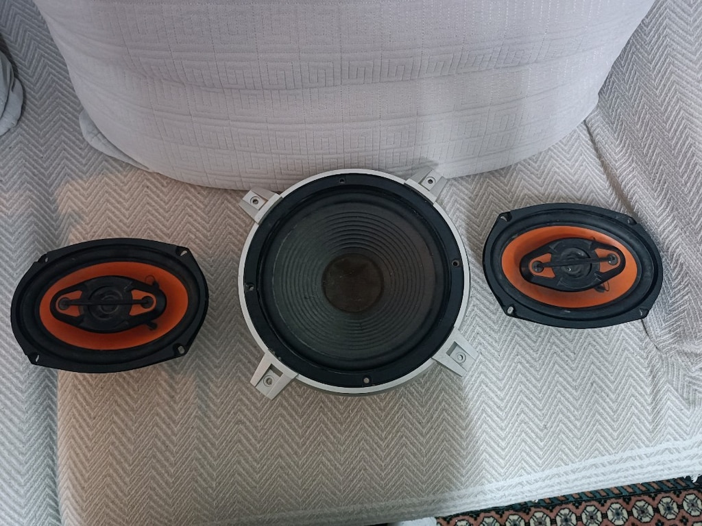 hoparlör 3 adet temiz sağlamdır - 4