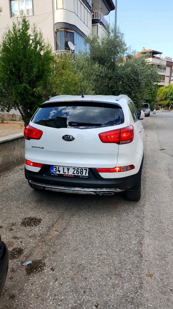 kia sportage - 3