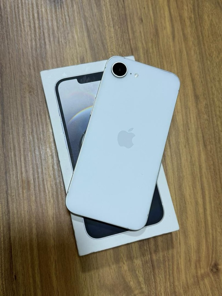 İPHONE 16E BEYAZ RENK 128 GB PİL SAĞLIĞI 100 - 3