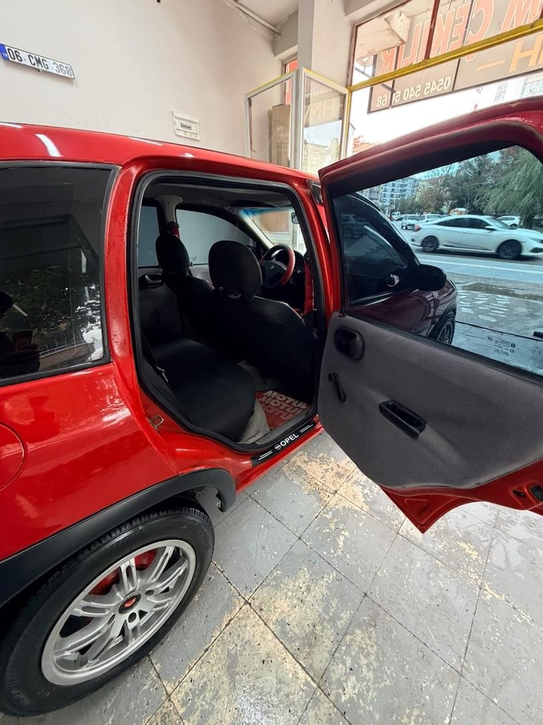 98 Opel corsa - 12