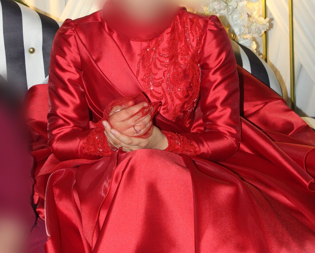 Kırmızı Tesettür Saten Kınalık Abiye - 6