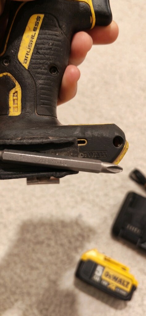 DEWALT TORKLU VİDALAMA - 8