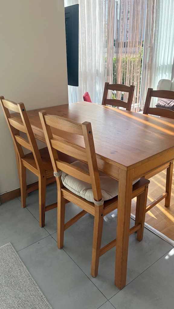 IKEA Ahşap Yemek Masası + 6 Sandalye – Masif Çam - 4