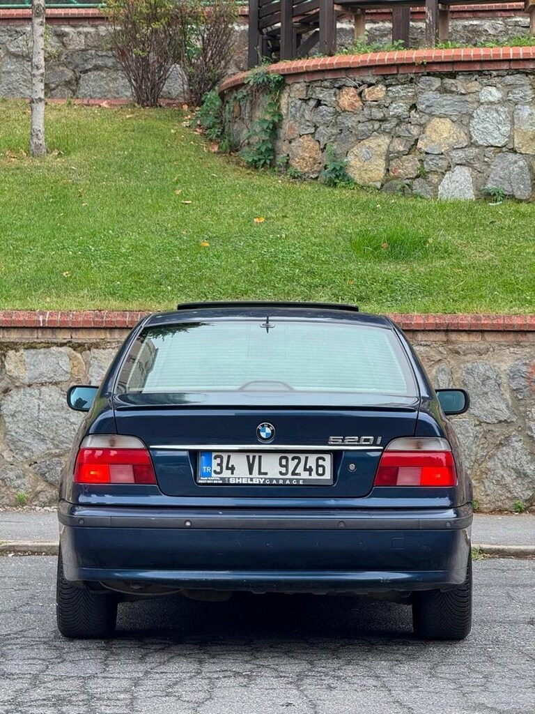 SAHİBİNDEN TEMİZ 520İA - 6