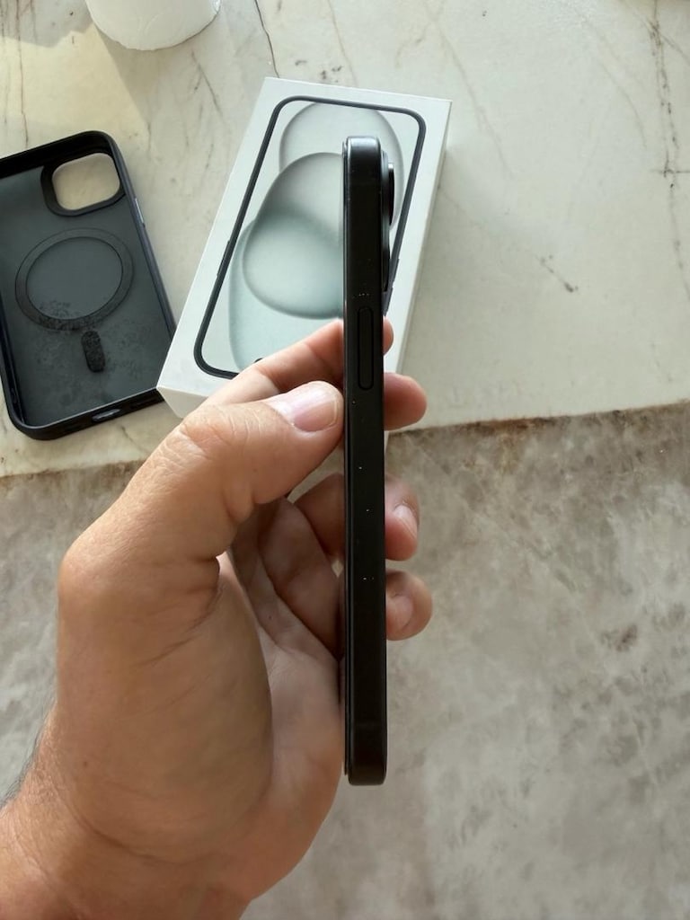 İPHONE 15 - 12