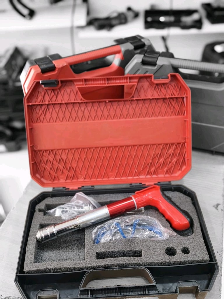BARUTLU ÇİVİ TABANCASI METAL GÖVDELİ - 2