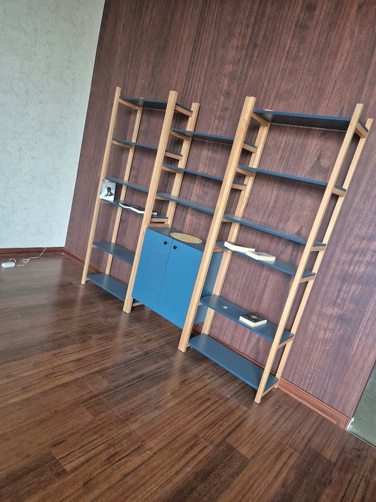 AĞAÇ KİTAPLIK - 2