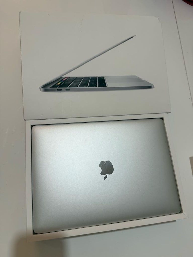 MacBook Pro 13.3 inch 2.0 Ghz 512 GB 4 Çekirdekli Intel Core i5 A2251 - 5