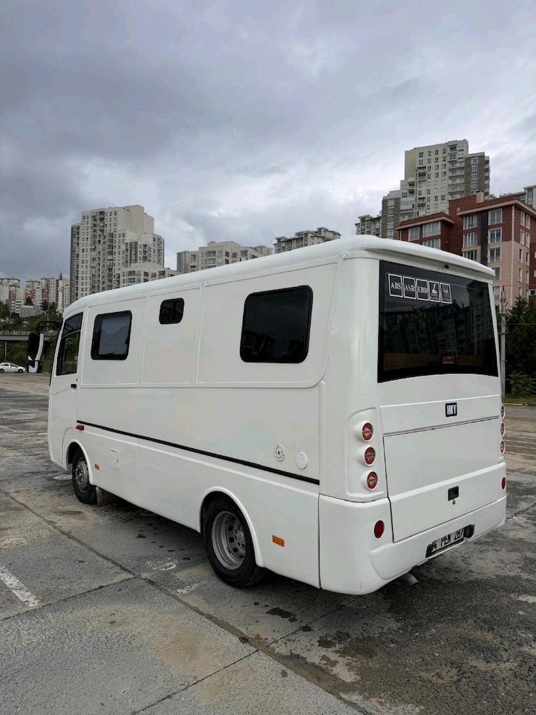 KARAVAN 2009 model BMC Levent xlarge - 3