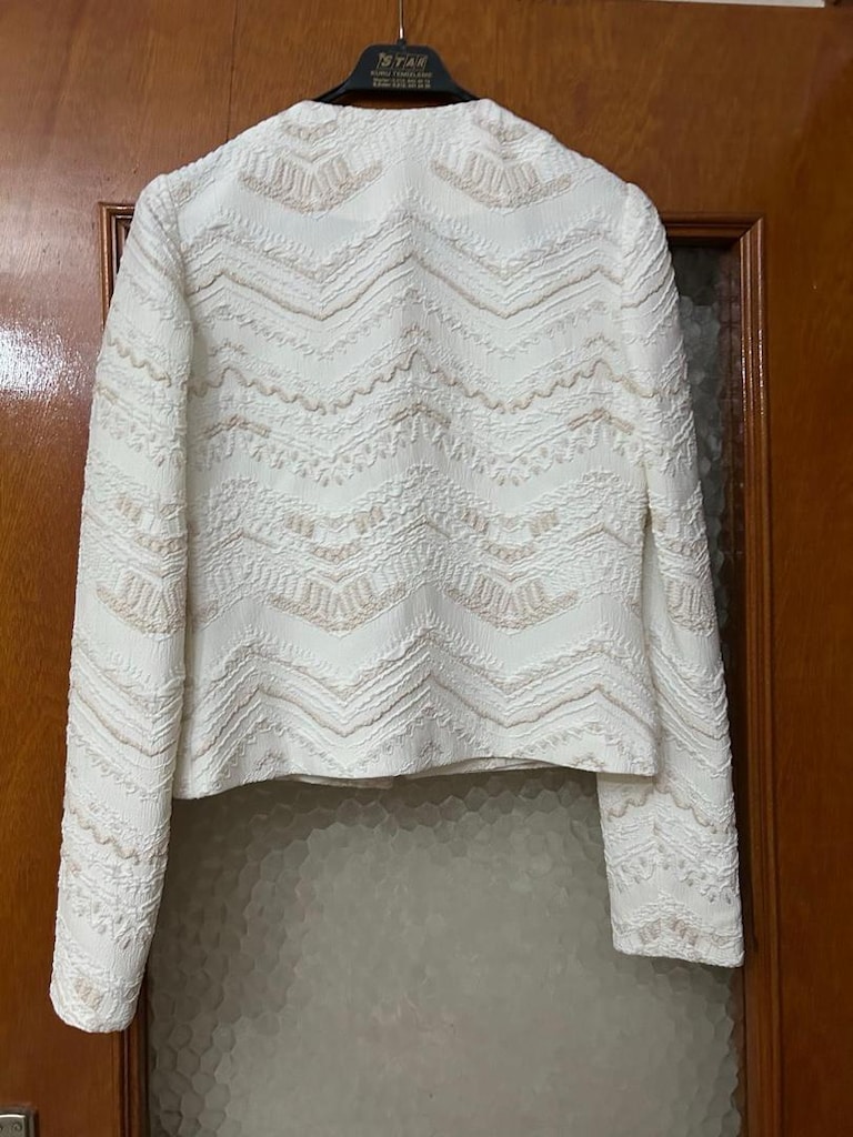 Beyaz Ceket ve Etek Takımı - 3