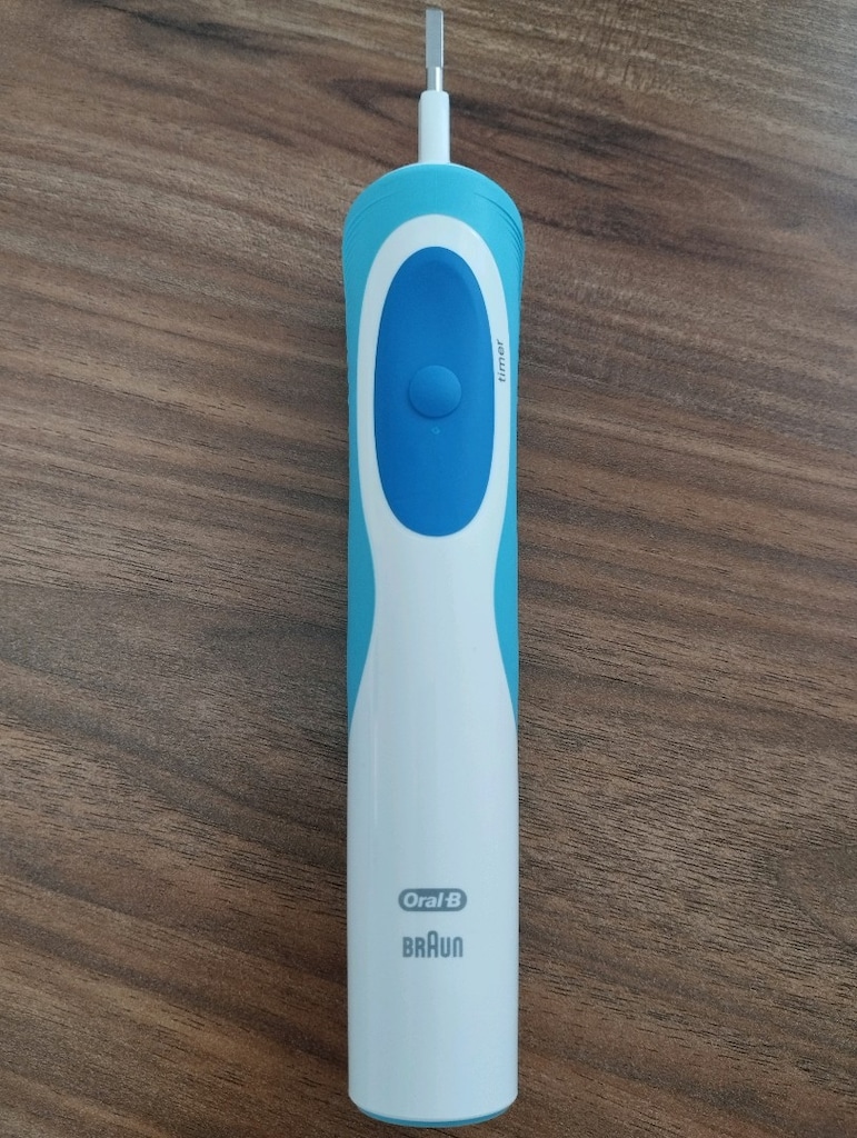 Oral-B Şarjlı Diş Fırçası - 3