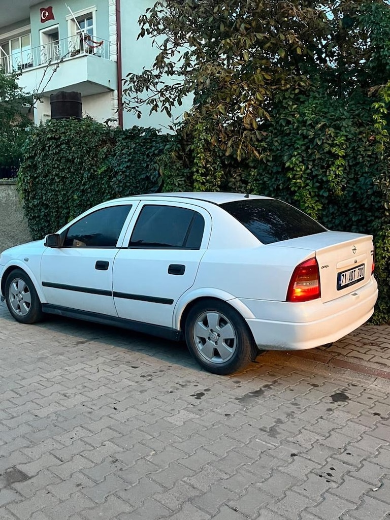 Opel Astra - 6