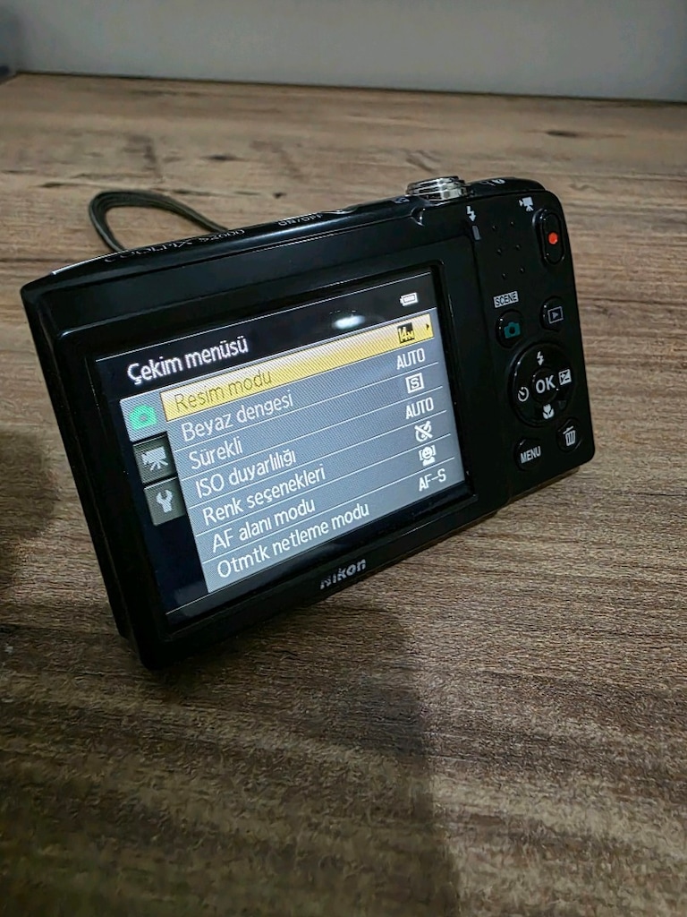 Nikon Coolpix S2600 - 3