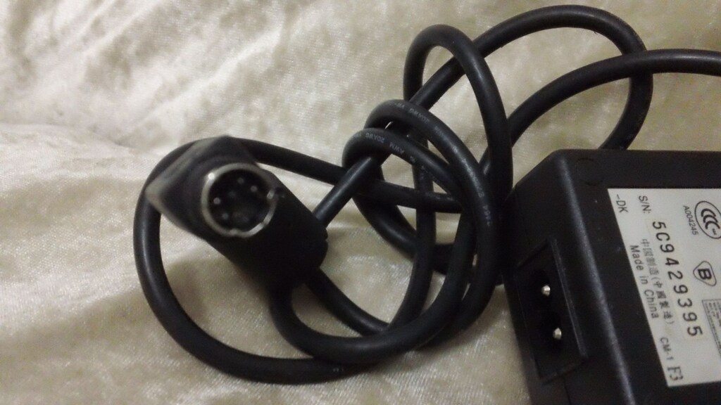 12V-5V ADAPTÖR DA-30C01 - 3