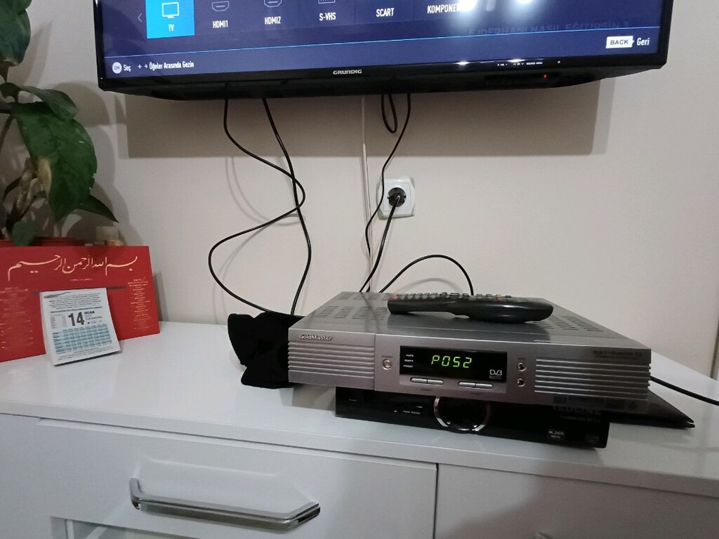 3 adet tv uydu alıcı golt mastıstır ve wifili - 3